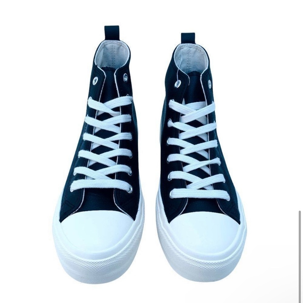 Disney Mickey Mouse Black/White High-Top Sneakers - Picture 4 of 10